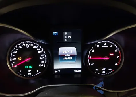 2016 Mercedes-Benz C 300 4Matic из США, поврежденный, VIN 55SWF4KBXGU111860